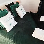 Wczasy Mazurskie - Caloroczny Bez Mazury