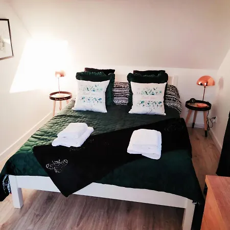 度假居 Wczasy Mazurskie - Caloroczny Bez Mazury