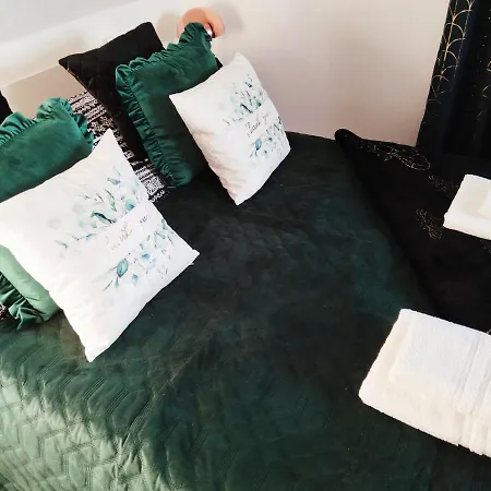 Wczasy Mazurskie - Caloroczny Bez Mazury