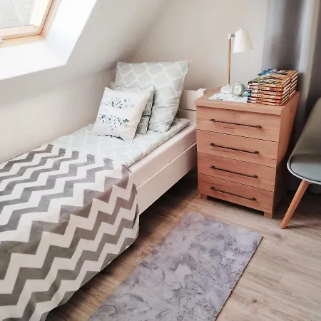 度假居 Wczasy Mazurskie - Caloroczny Bez Mazury Moldzie